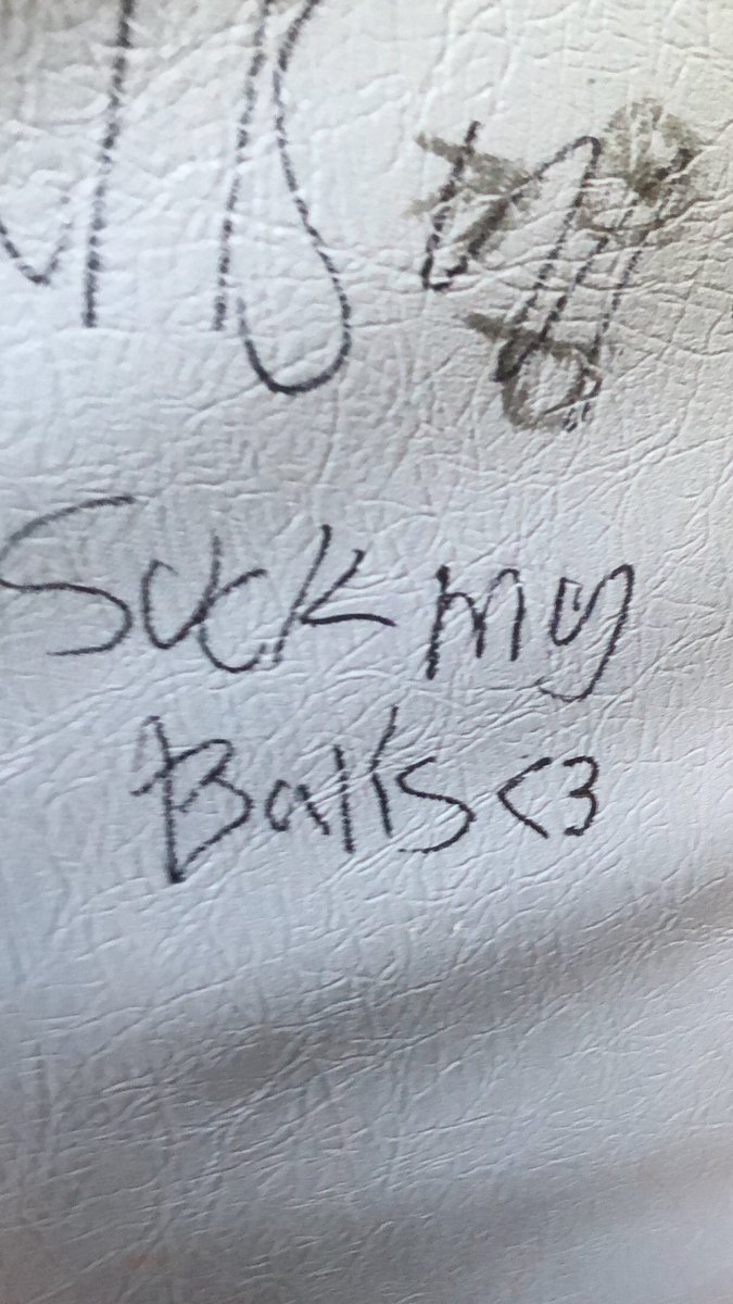 plsive's tweet image. 