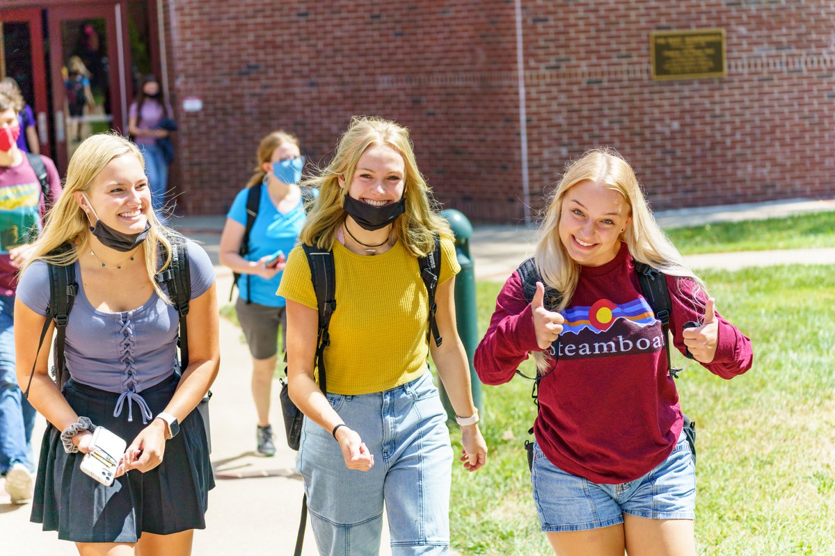 RoseHulman's tweet photo. The fall quarter is one week old &amp; we can already tell that students are really engaged in a variety of campus activities &amp; enjoying being on campus. We have an unique &amp; caring family atmosphere here. #rosehulman #rosegetsme https://t.co/1C5aGjmNS3