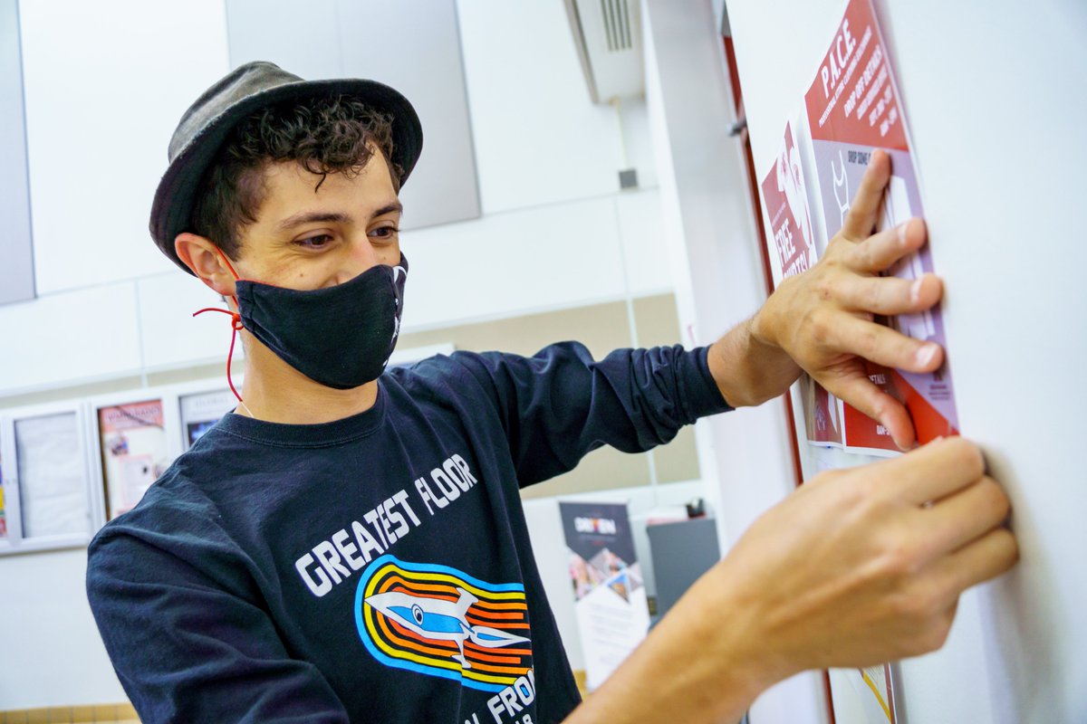 RoseHulman's tweet photo. The fall quarter is one week old &amp; we can already tell that students are really engaged in a variety of campus activities &amp; enjoying being on campus. We have an unique &amp; caring family atmosphere here. #rosehulman #rosegetsme https://t.co/1C5aGjmNS3