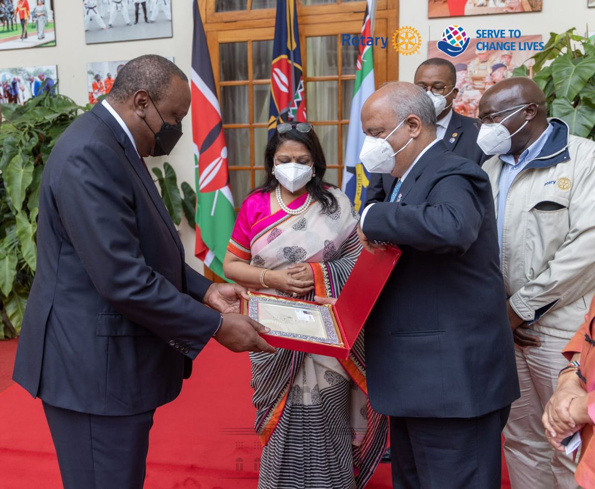 Winnie Kiarie (Winnie_Keyarie) Twitter