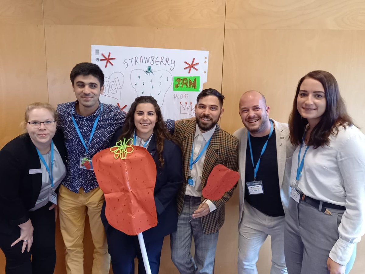 El passat mes d'agost, la nostra Vicpresidenta <a href="/marta_cator/">Marta Caceres</a> va assistir a l'acadèmia europea destinada a formar futures presidències locals.
N'estem ben orgullosos/es! 🔝 #femhopossible #jcireus #jovesamblideratge <a href="/JCIEurope/">JCI Europe</a>