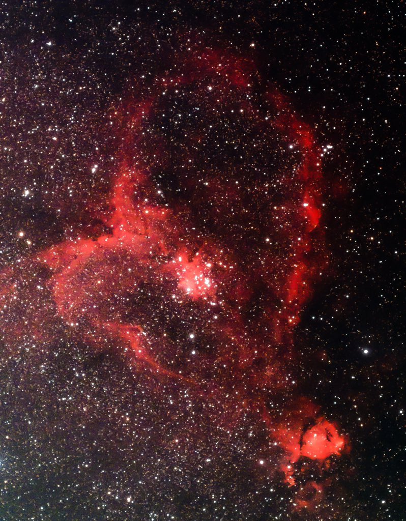 daraobriain's tweet image. Finally got the telescope out after a summer of crutches and clouds; had forgotten the sheer amount of rigmarole, but after 3 hours of set-up, finally got to taking pictures again. Andromeda and the Heart Nebula here.