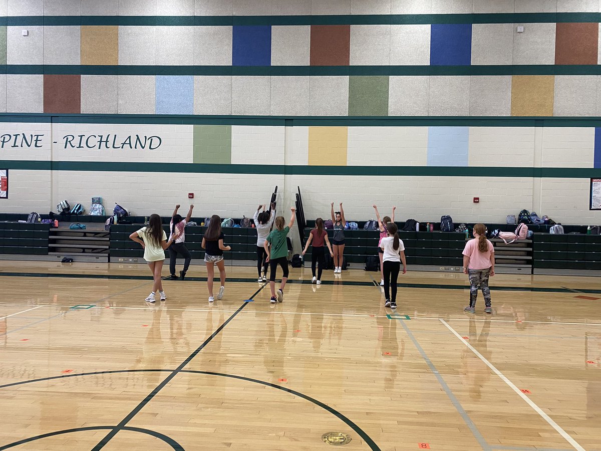 PR_Cheer's tweet image. Annual Cheer Clinic! Each year our Varsity Sideline cheerleaders meet up with students from the elementary schools to teach them cheers to be performed at a Friday night football game!