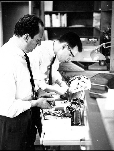 EpiPen treats severe allergies but, it was initially engineered as a military device. The inventor developed the autoinjector , called the "ComboPen", to treat Soldiers who came into contact with various nerve agents!  #AFC #ECMA #BySoldiersForSoldiers #SWF #ThrowbackThursday