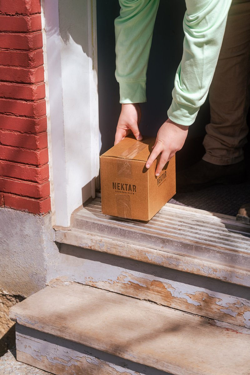 Qui ici a hâte de recevoir sa commande de café? 🙋🏼‍♂️Si vous avez passé une commande récemment, vérifiez votre boîte aux lettres dans les prochains jours, vous devriez recevoir votre colis bientôt 📦☕️