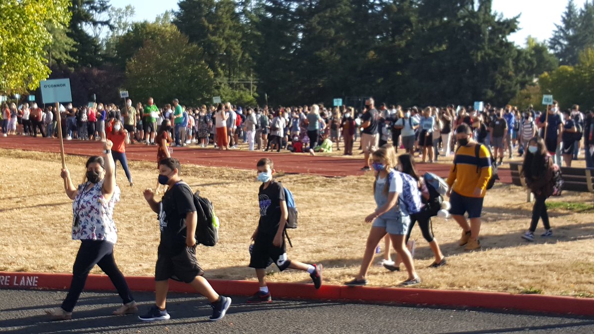 HazelbrookMid's tweet photo. 6th-7th-8th graders back to school. We missed you! https://t.co/n1elgrfgjD
