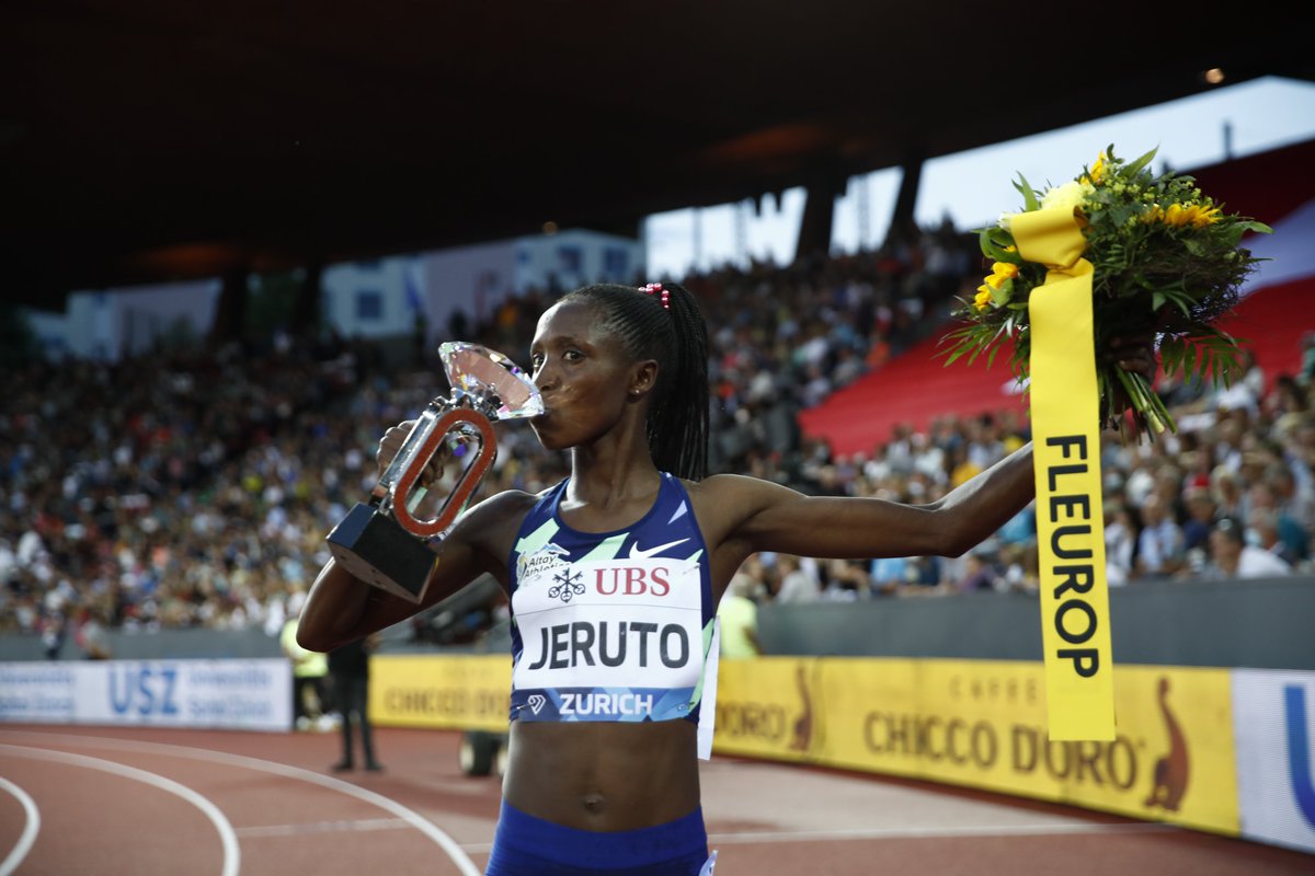 Diamond_League's tweet photo. 3000m steeplechase
Norah #Jeruto & Benjamin #Kigen
#WDLFinal
๐ธ @diamond_league https://t.co/E7O7jusZUj