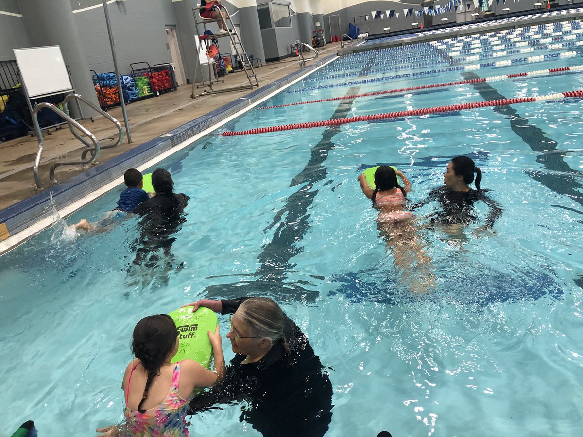 JosephC3rd2021's tweet photo. Water Safety classes at The Aquatic Center! The kids did amazing and we are looking forward to tomorrow’s class! @MorningsideES https://t.co/48IQqiGLEm