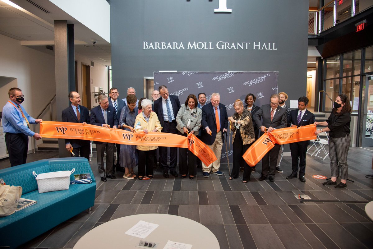 📣 #WPUNJ renames academic building in honor of late Professor Emerita Dr. Barbara Moll Grant 📣

Preakness Hall academic building on campus is renamed in recognition of Dr. Grant's generous philanthropic support of her alma mater🧡

Read the full story 👉 bit.ly/2XdcdZV