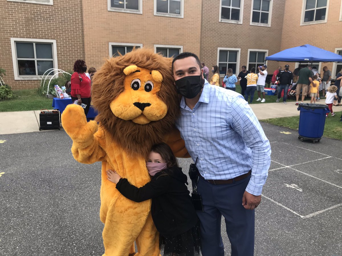 Jack Silva (@basdjacksilva) on Twitter photo .<a href="/BASDLincolnCS/">Lincoln BASD</a> Open House. Thank you to the teachers, parent volunteers, community partners, and <a href="/MrGBASD/">Daniel Garcia</a> for making it all about the community and student success. <a href="/BethlehemAreaSD/">BASD</a> .<a href="/BASDLincolnCS/">Lincoln BASD</a> Open House. Thank you to the teachers, parent volunteers, community partners, and <a href="/MrGBASD/">Daniel Garcia</a> for making it all about the community and student success. <a href="/BethlehemAreaSD/">BASD</a>