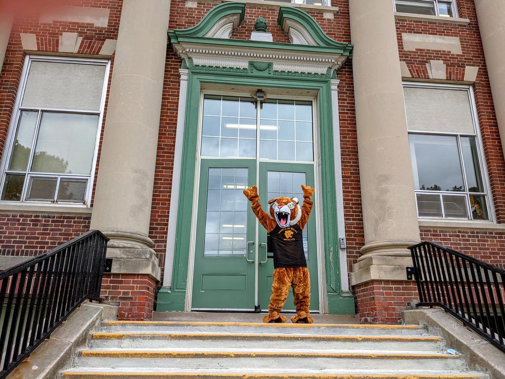 Our very own Wildcat has arrived just in time! They didn’t want to miss our 100th year anniversary! They’ll be there to cheer us on! Let’s go Wildcats! #KPRisAwesome #kprdsbschools #POW100years