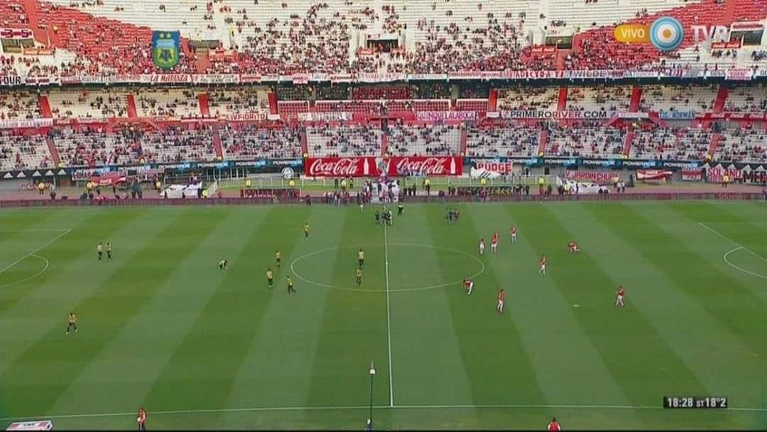 alisimi7's tweet photo. con pademia/ sin pandemia

unos adelantados👏🏼 https://t.co/Oy7uUFERhX