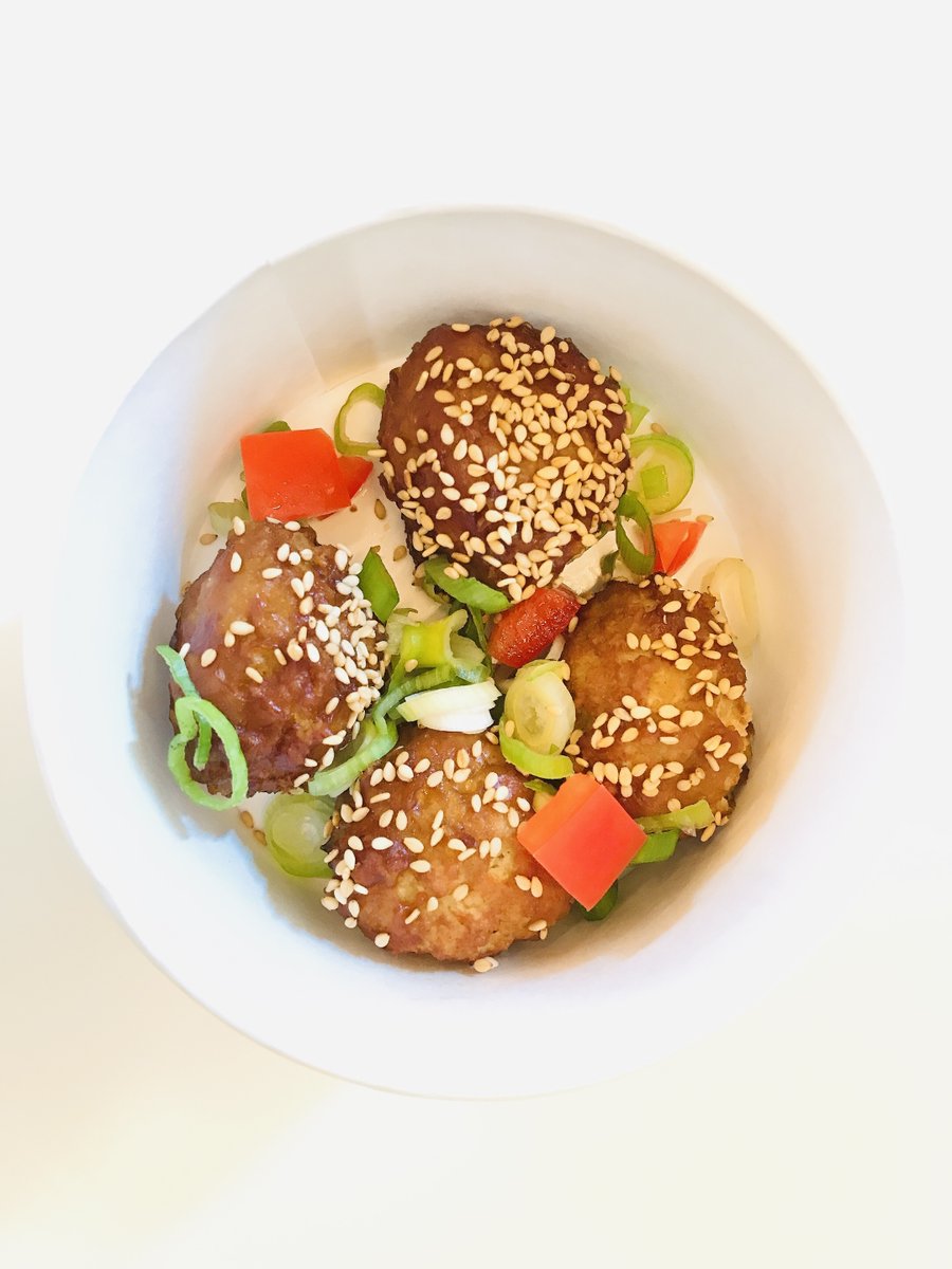 foumami's tweet photo. Chicken & Water Chestnut Meatballs with scallions and orange sesame glaze.😋Add this delicious new side item to your order! #Foumami #lunch https://t.co/xKRJkxTDRO