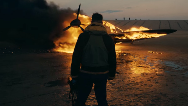 screentime's tweet photo. Christopher Nolan's next project will be a WW2 film

• Focuses on the development of the atom bomb
• Cillian Murphy may be involved 
• Film is being shopped outside of Warner Bros

His last WW2 film was 'Dunkirk' 

(via @Deadline) https://t.co/eJhCjXT6rC