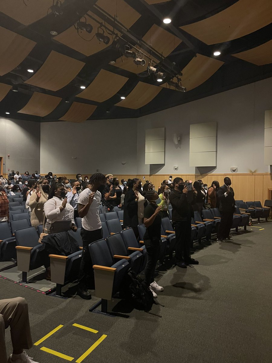 MorrisKizzy's tweet image. 77 students from the incoming 2021-2022 class were inducted into the @CheyneyUniv Honors Academy this evening! #HBCU #Excellence #studentsuccess On their way to being #CheyneyMade