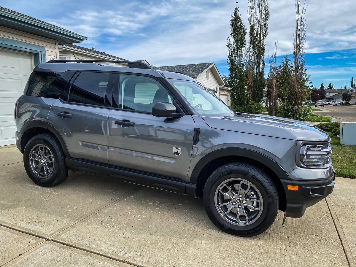 kmoorephotos's tweet photo. My weekend adventures just got a little better thanks to @FordCanada letting me take out this Bronco Sport for my trip!! #broncosport #ford_partner @pumpkinprco #explore #create #inspire #mountainshereicome https://t.co/n72j9zKRMn