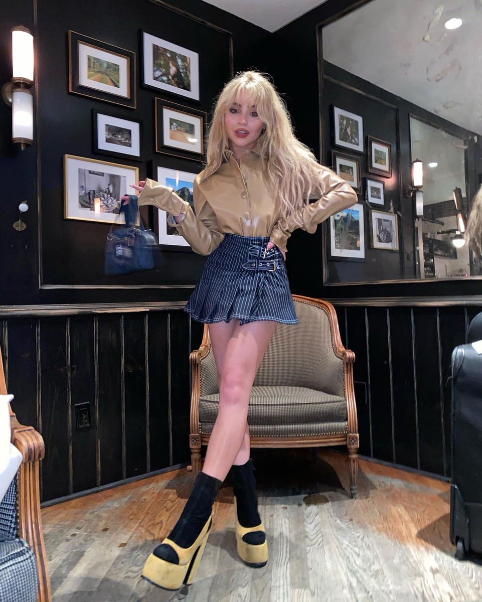 scarpenterfiles's tweet photo. MS. SABRINA CARPENTER, EVERYBODY https://t.co/RWpL4XXcmD
