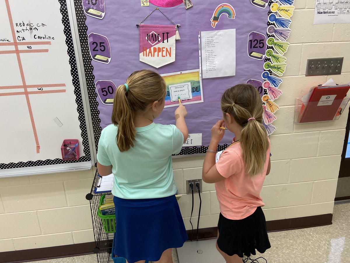 Sindledec1Tracy's tweet photo. Scooting around the room! Practicing Arrays with style☑️@pmepelicans https://t.co/DMkDKjZMEi