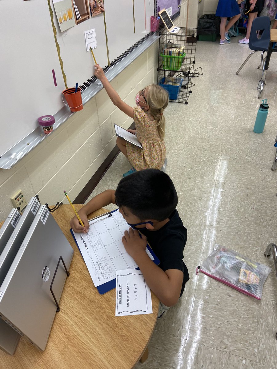 Sindledec1Tracy's tweet photo. Scooting around the room! Practicing Arrays with style☑️@pmepelicans https://t.co/DMkDKjZMEi