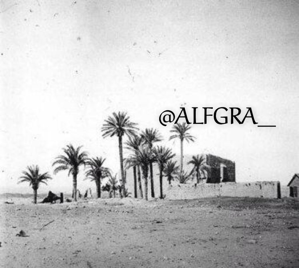 البويضا : نسبةٍ إلى القلعة الموجوده في #مدائن_صالح #الحجر  وهي نخوة #قبيلة_المنابهه

وبناها حاكم دمشق أسعد باشا العظم
١١٥٦هـ
ويقول الشاعر
حصن المدائن قد بناهُ أسعدَ
في أمر محمود أطيل بقاهُ

وأول من نزل الحجر هي قبيلة #الفقرا_المنابهه
بقيادة #الشيخ_شبيكان_الفقير