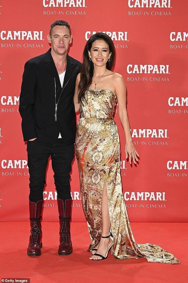 JRM_Love's tweet photo. #JonathanRhysMeyers and wife Mara Lane Meyers attend the screening of of the movie "Freaks Out" during the 78th Venice International Film Festival on September 09,2021 in Venice, Italy.
 #Venezia78 #Venice78 #mostradelcinemadivenezia #mostradelcinema #VeniceFilmFestival https://t.co/L3pLswlXXH