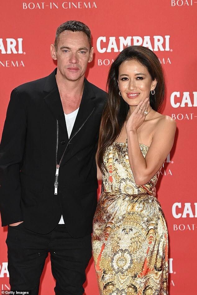 JRM_Love's tweet photo. #JonathanRhysMeyers and wife Mara Lane Meyers attend the screening of of the movie "Freaks Out" during the 78th Venice International Film Festival on September 09,2021 in Venice, Italy.
 #Venezia78 #Venice78 #mostradelcinemadivenezia #mostradelcinema #VeniceFilmFestival https://t.co/L3pLswlXXH
