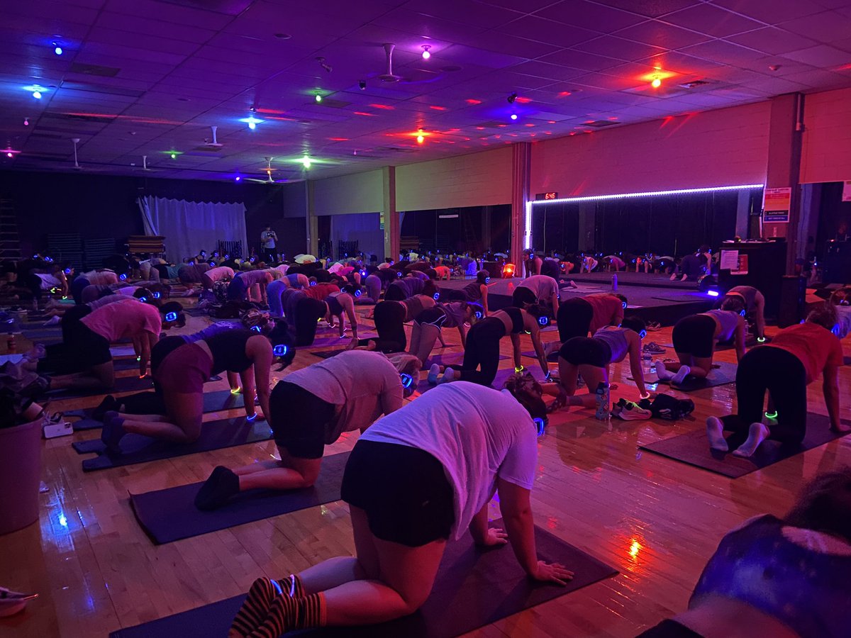 Flow yoga with RISE is so relaxing