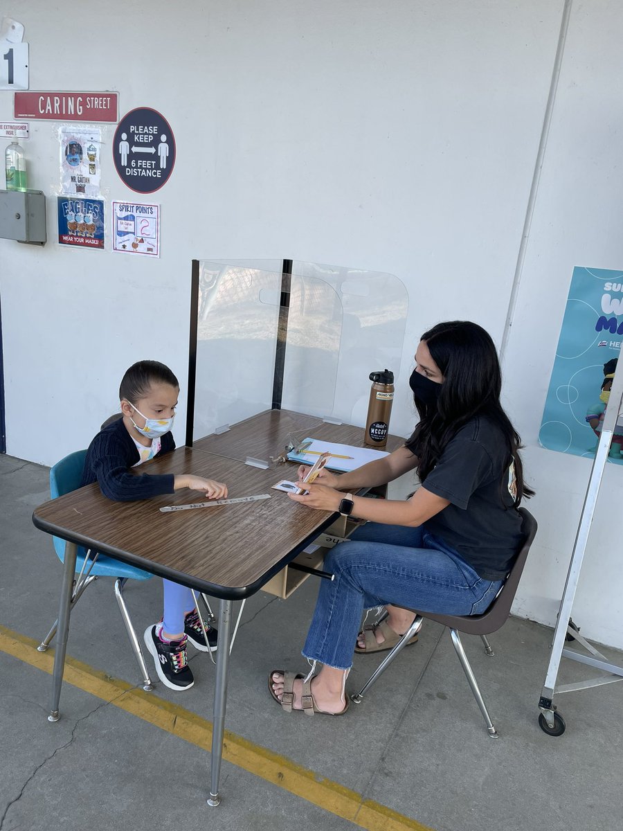 MrsRentEst's tweet photo. Favorite part to the #principalship? Walking around @RiveraERUSD in my mobile office and seeing magic happen instructionally with 1-1 support and classroom engagement ❤️🦅 #RiveraRocks #AwesomeEagles @ElRanchoSchools https://t.co/a1K2OYSRHg