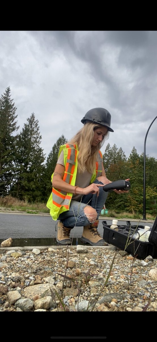 ValleyGeo's tweet photo. Yesterday, our ESC Monitor Emily went to site to test the turbidity of the off-site water discharge.
We perform these tests in order to check the cleanliness of the water (Also known as the amount of total suspended solids in the water).

Stay tuned for more my GeoFellas. 😎 https://t.co/iSOsmPutPw