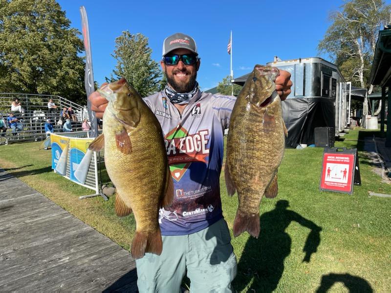 Solid start today at the STLAW thanks to these couple beauts.  Junk fished like crazy to scrounge up what I had.  Eliminated some water today, so hopefully we can be more efficient in putting five of these together.  Wish us luck! ⚒

#bassmasteropens #smallmouthbass #fishing
