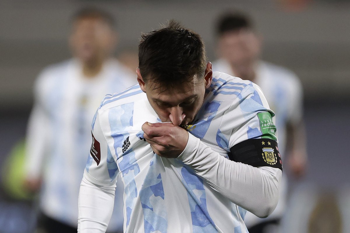 SiaranBolaLive's tweet photo. FT #WCQ2022
Argentina 3-0 Bolivia
(Messi 14', 64', 88')
Messi Hattrick
 https://t.co/fcaIsOhg7P