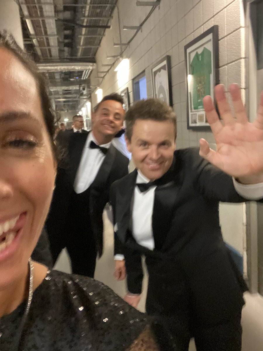 Every year #ntas standard #walkoffame to media room selfie w <a href="/antanddec/">antanddec</a> #antanddec - why not DecandAnt though? 🤪