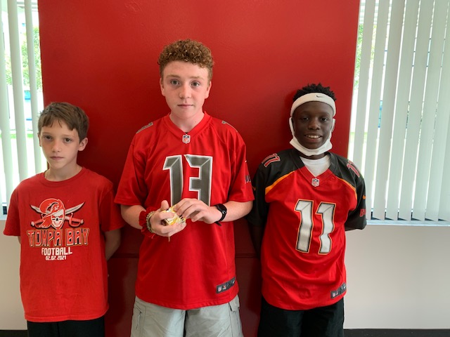 dunedin_middle's tweet photo. At Dunedin Highland Middle School, we #RaisetheFlag for the @Buccaneers ! @BucsFoundation  #GoBucs #GoHighlanders https://t.co/LIQudrQSuL