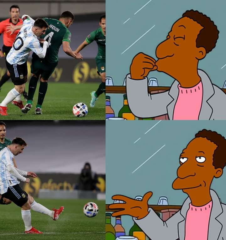 TODOS viendo el GOLAZO de Messi con caño incluido.