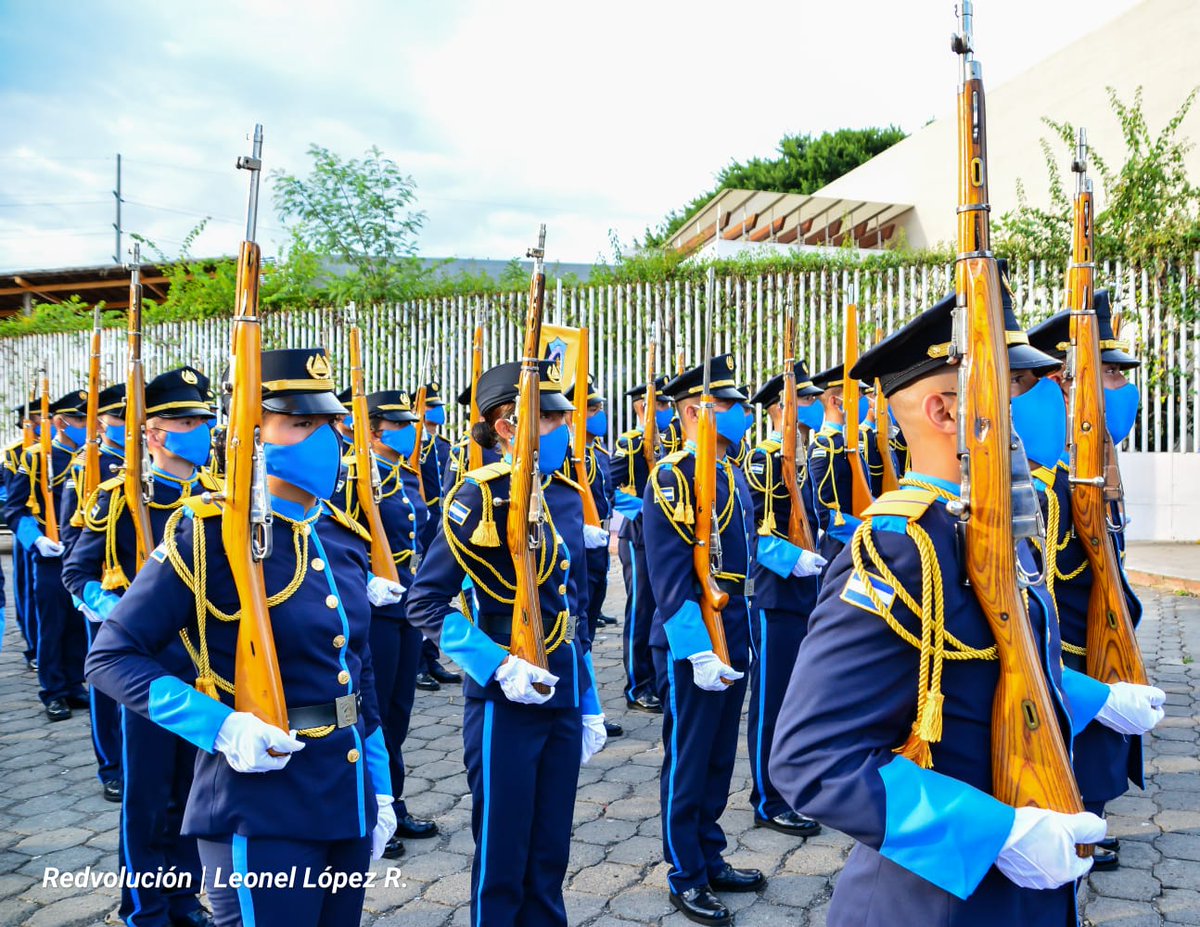 Somos2V's tweet photo. Muchas Felicidades a todos los centinela de la paz de la @vppolicial

 42 años defendiendo al Pueblo de #Nicaragua

#42ConLaComunidad #PLOMO19 https://t.co/OZzlbSkSPt
