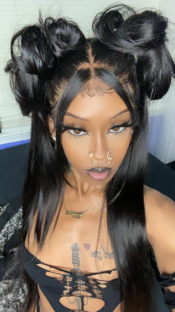 . (@hourlyblkhottie) on Twitter photo 