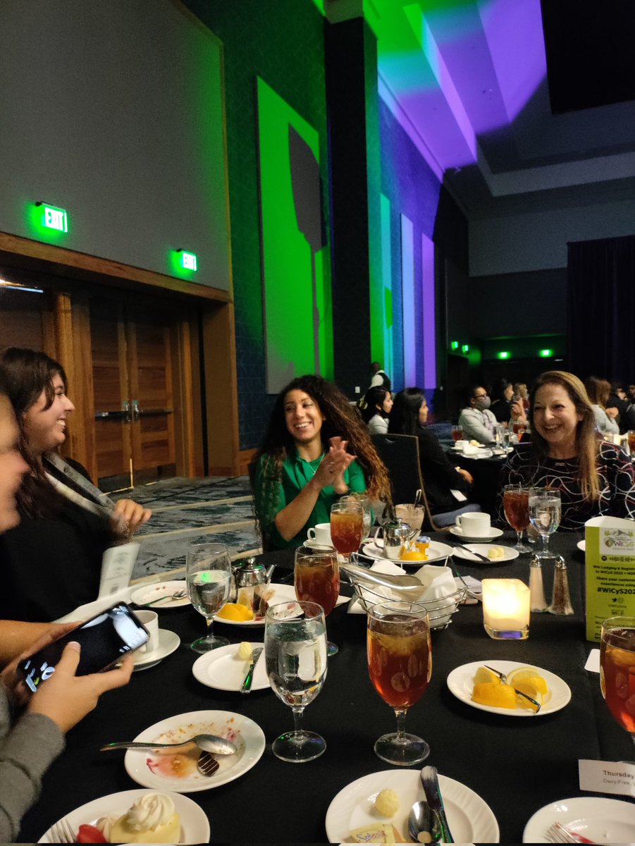 UWF_WiCyS's tweet photo. Good company makes for good times!  #uwfcyber #wicysuwf #WomenInCyber  #wicys2020 @WiCySorg https://t.co/pfEveRvic3