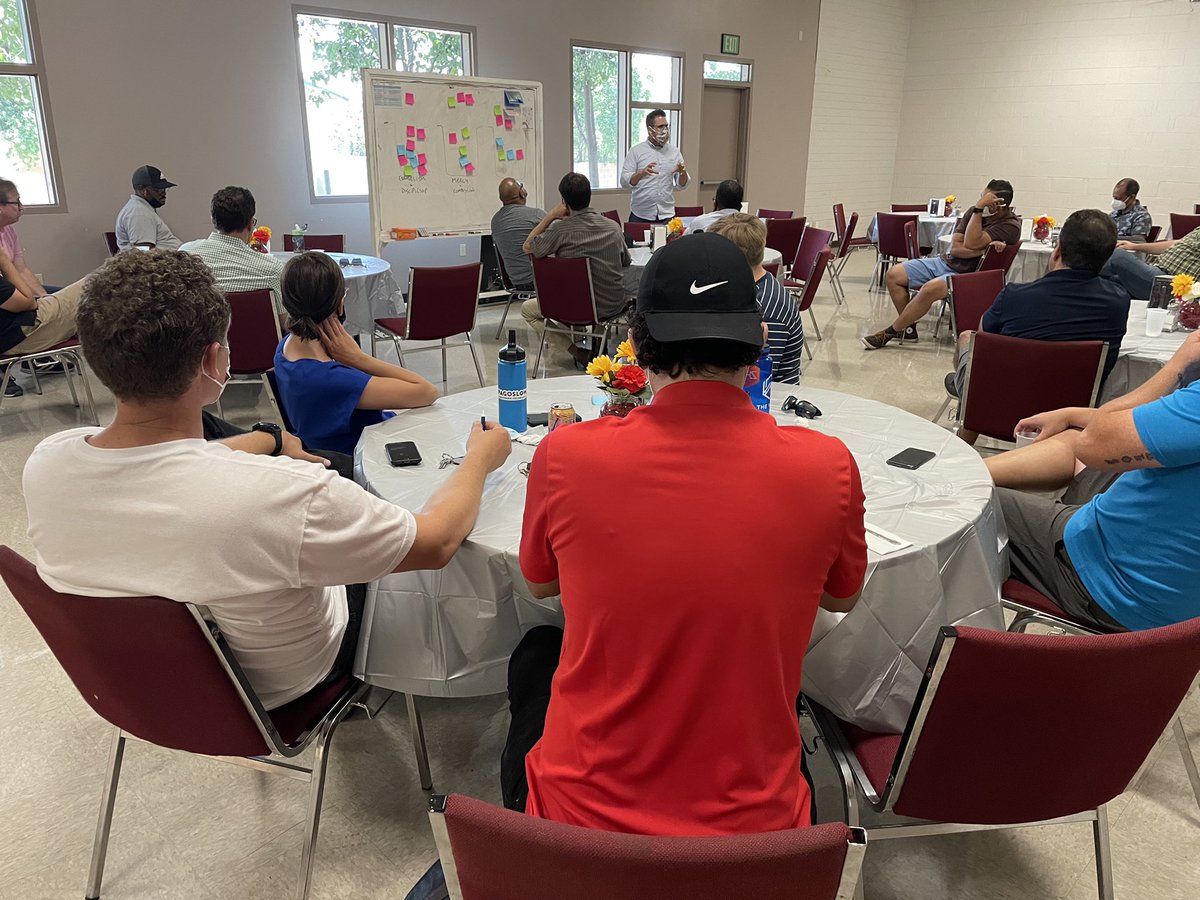 Vision22Fresno's tweet photo. Through a pandemic, personal struggles, and financial difficulties, these pastors remain steadfast in their commitment to their neighborhoods. https://t.co/0owCATGZ4u
