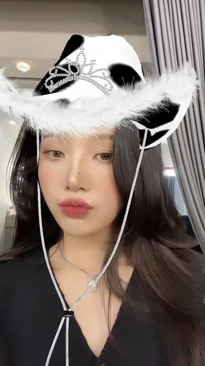 PARKSYLOOKS's tweet image. IT GIRL PARK SOOYOUNG