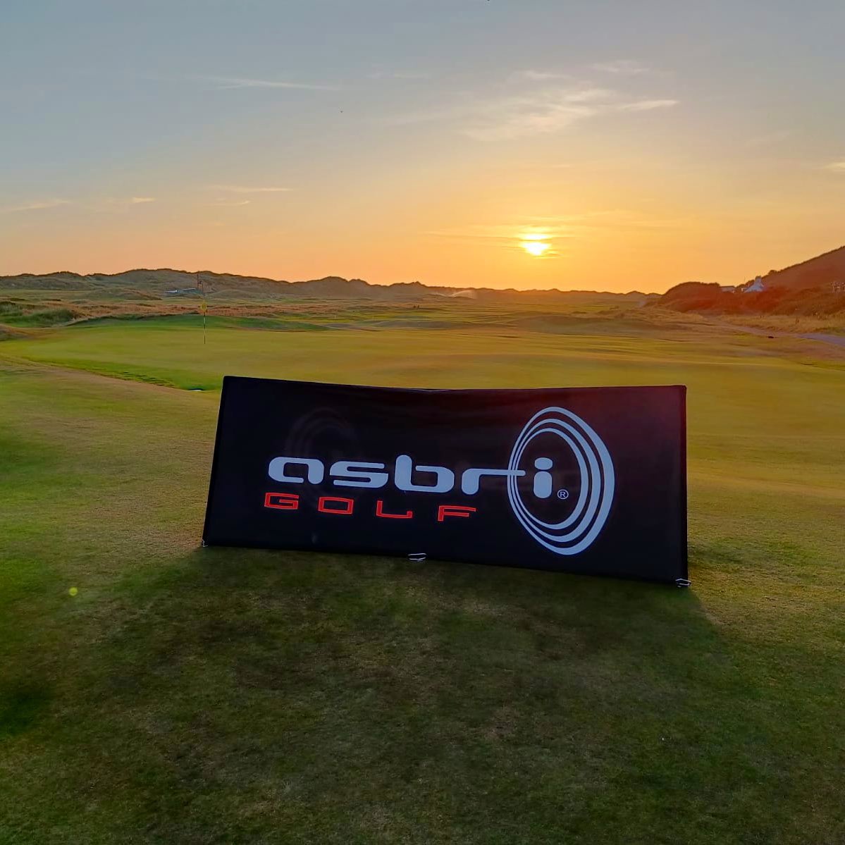Asbrigolf's tweet photo. @ThePGA @lee_rooke @royalstdavidsgc @PGANorth @93Tob_Hunt @StMellonsGC @PGASWest @AberdoveyGC Massive Congratulations @lee_rooke on your 2nd win and an Epic playoff battle with our 2018 champion  @93Tob_Hunt - Thank you to all the pro’s who played and continue to support our business and also a huge thank you to @AberdoveyGC for an incredible welcome and venue 👍 https://t.co/1mxT5wGBYr