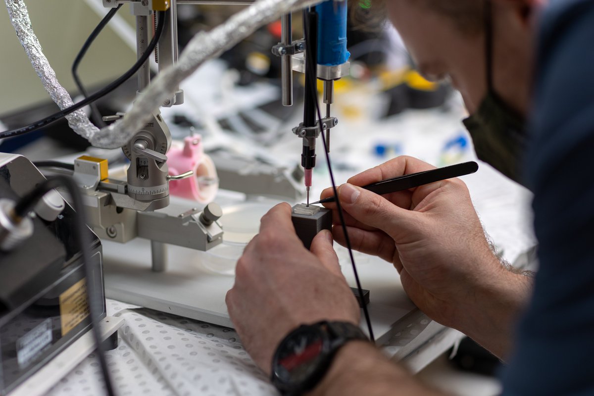 Carbon Cybernetics (@carboncybernet1) on Twitter photo Come behind the scenes...👀🤫
Got a question for our team and what we're working on? Don't be shy. Get in touch!
Otherwise, find out more about our work online: carboncybernetics.com
#CarbonCybernetics #MedTech #NeuroTech #MedicalDevice <a href="/ResearchRMIT/">RMIT Research</a> <a href="/auscollegeoptom/">Australian College of Optometry</a> Come behind the scenes...👀🤫
Got a question for our team and what we're working on? Don't be shy. Get in touch!
Otherwise, find out more about our work online: carboncybernetics.com
#CarbonCybernetics #MedTech #NeuroTech #MedicalDevice <a href="/ResearchRMIT/">RMIT Research</a> <a href="/auscollegeoptom/">Australian College of Optometry</a>