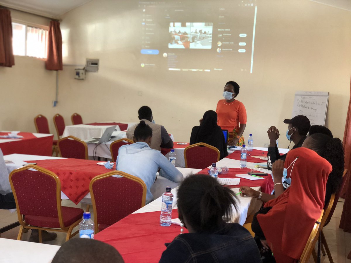 ActivistaIsiolo's tweet photo. @CynthiaAsafi official opening remarks for creative tools for activism. 

It’s time for creatives to use their art for social change . 

@muriirakendi @GP_Kenya @ActionAid_Kenya @Rap_Qally254 @Octoh031 @indiana_am @Moses_Thiaine @HEAVYD38550110 @DjNesto7 @ActivistaNai https://t.co/PUP6qi8lQZ
