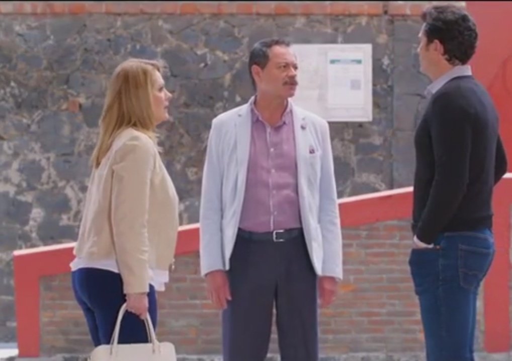 robertasenabh's tweet photo. Se le juntó el ganado a #Camen #VencerElPasado @ebuenfil 😂😂😂😂😂😂😂😂😂 https://t.co/LXX40GqHwU