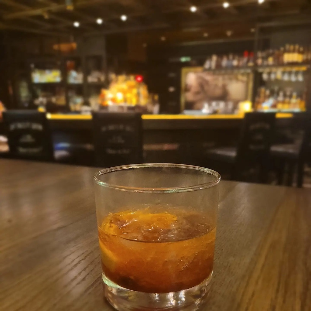 TheDigitalDoctr's tweet image. 18 Old Fashioned 

#Whisky #whiskey #oldfashioned instagr.am/p/CTn9UpvLIyn8…