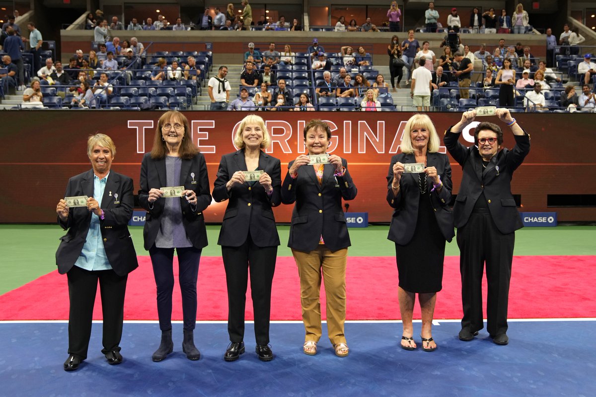 The Original 9 was awarded with their <a href="/TennisHalloFame/">International Tennis Hall of Fame</a> rings in a special ceremony tonight.

Thank you for all you have done for equality in sports. #BeOpen
