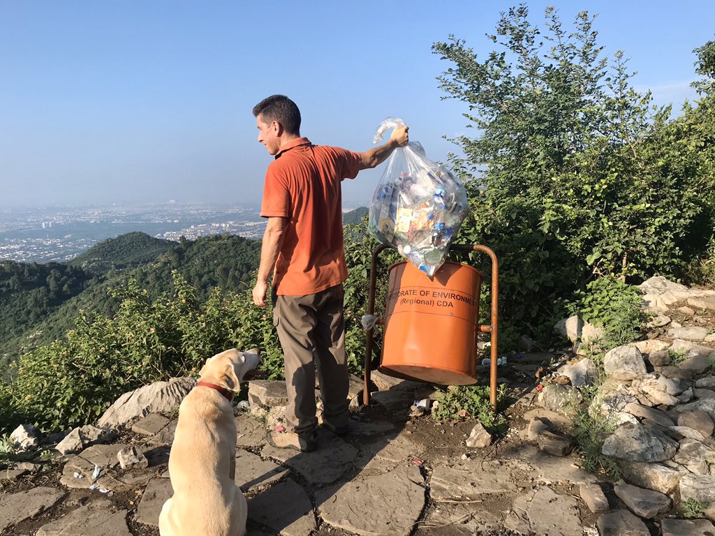 CTurnerFCDO's tweet photo. Good to be back Islamabad. Keep up the good work @CDAthecapital @hamzashafqaat - “Meira kachra, meiri zimadari” #FridayMorningWalk https://t.co/aAneL3cCvc