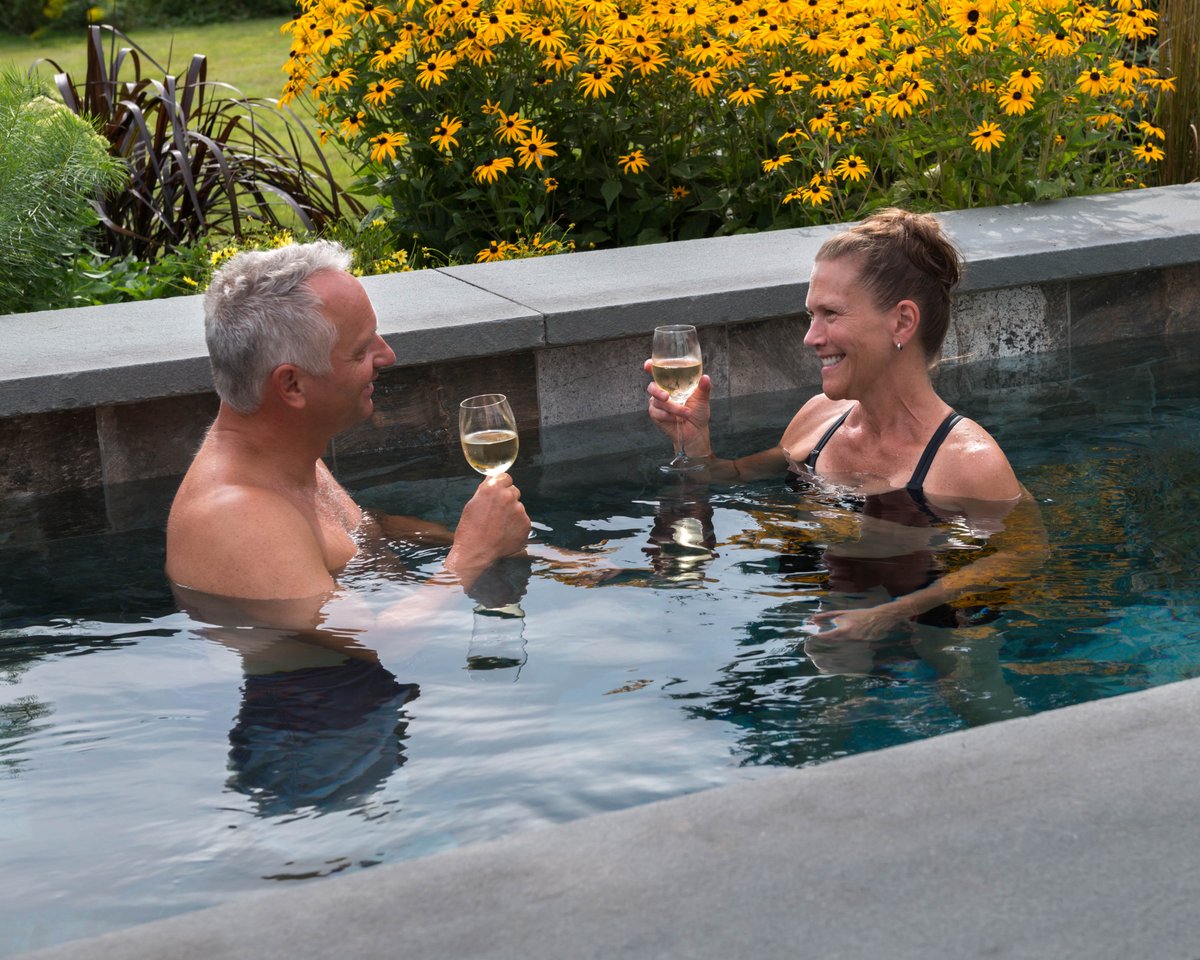 SoakeSales's tweet image. Cheers! Life is always good in a Soake Plunge Pool! 🥂

Photo Credit: John Hession

#soakepool #soake #relax #backyarddesign #ecofriendly #summer #yearround #backyardoasis