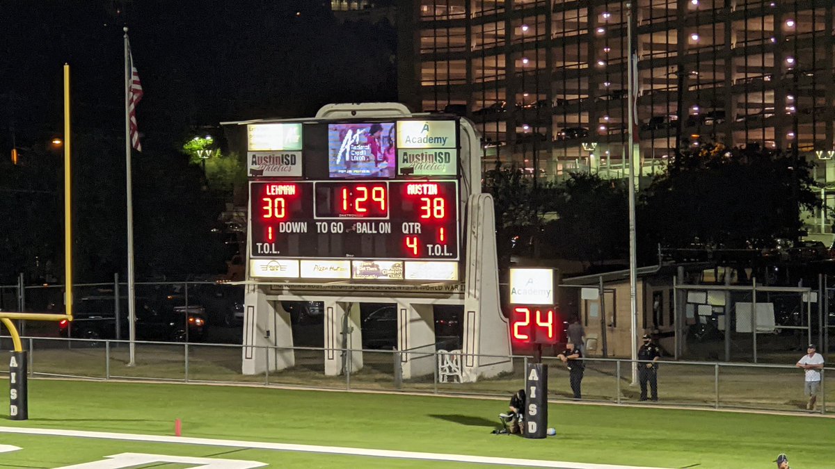Austin High Football (@austinmaroonfb) on Twitter photo TOUCHDOWN #5 <a href="/AntRodriguez06/">Anthony Rodriguez</a>!!! Maroons up 38-30 with 1:39 to go #MaroonNation #LoyalForever #TexasHSFootball <a href="/Austin_Football/">Austin High Football Boosters</a> TOUCHDOWN #5 <a href="/AntRodriguez06/">Anthony Rodriguez</a>!!! Maroons up 38-30 with 1:39 to go #MaroonNation #LoyalForever #TexasHSFootball <a href="/Austin_Football/">Austin High Football Boosters</a>