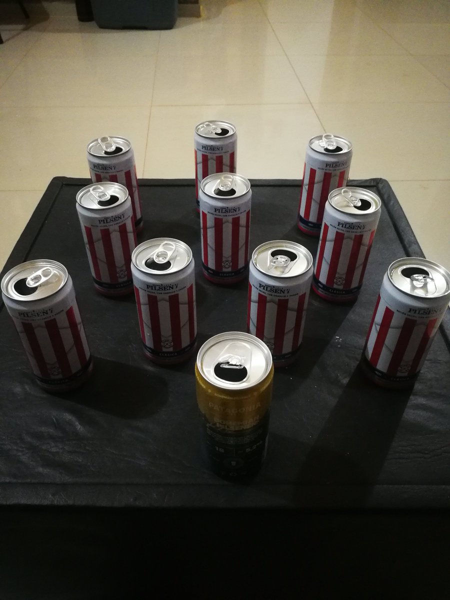 reca_08's tweet photo. La formación de la #Albirroja hoy #Paraguay 👌🤣 @PilsenPy @soypilsen @PasionPilsen https://t.co/ZVtNUGeLfP