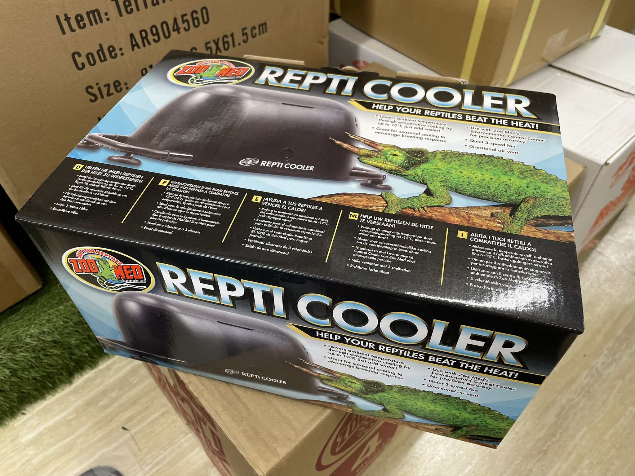 レプティクーラー REPTI COOLER ZOO MED（爬虫類倶楽部中野本店